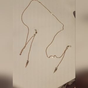 Elegant Gold Chain Glasses Holder with Spike Pendants